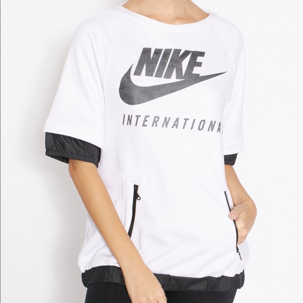 Nike International fleece top